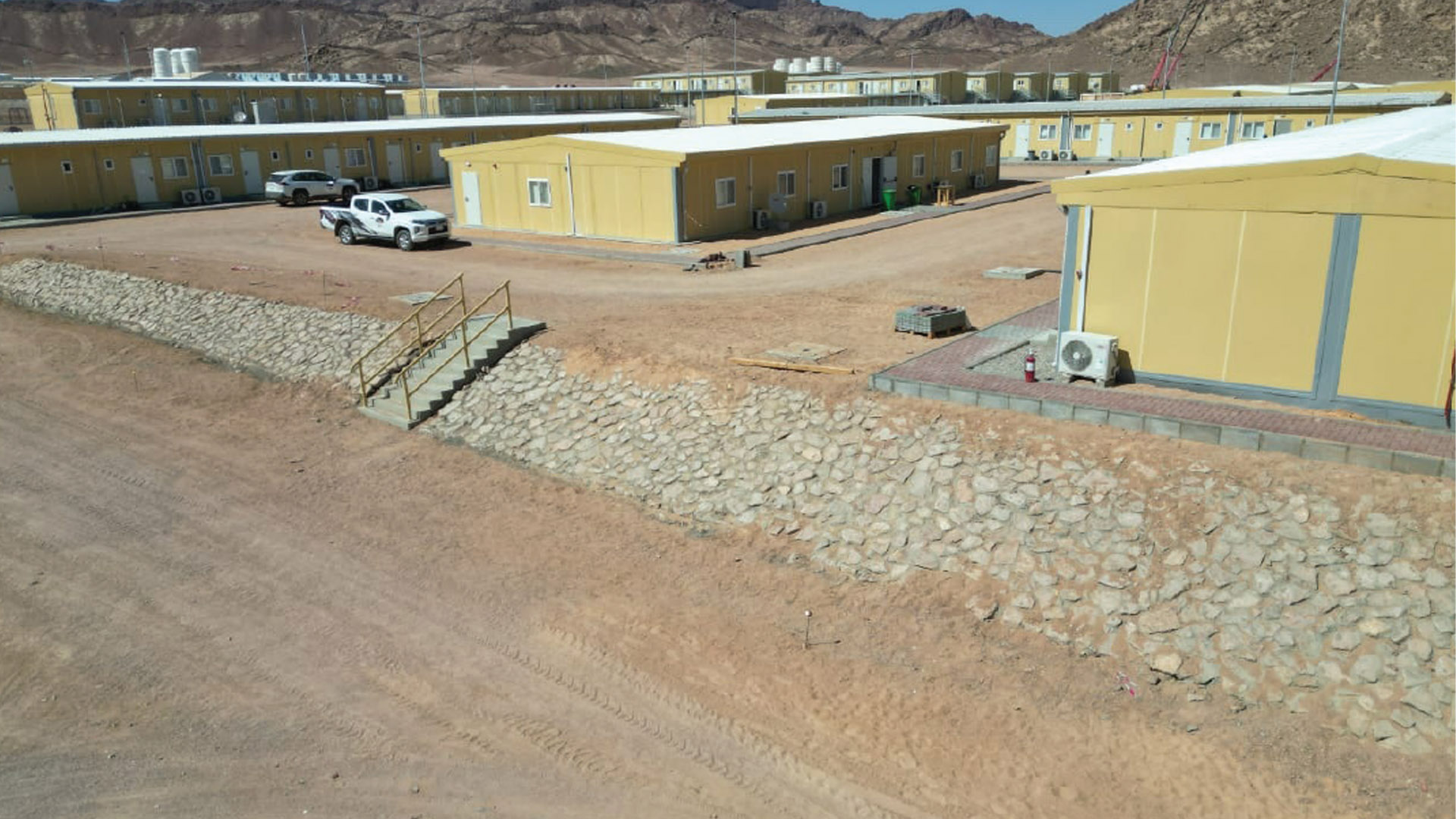 NEOM Trojena Gölü Çevre Yolu Kamp Tesisleri - 5